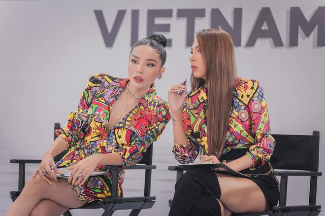 Lại xuất hiện Lisa Việt tại The Face 2022, lần n&agrave;y c&ograve;n dắt theo cả Ros&eacute;! - Ảnh 4.