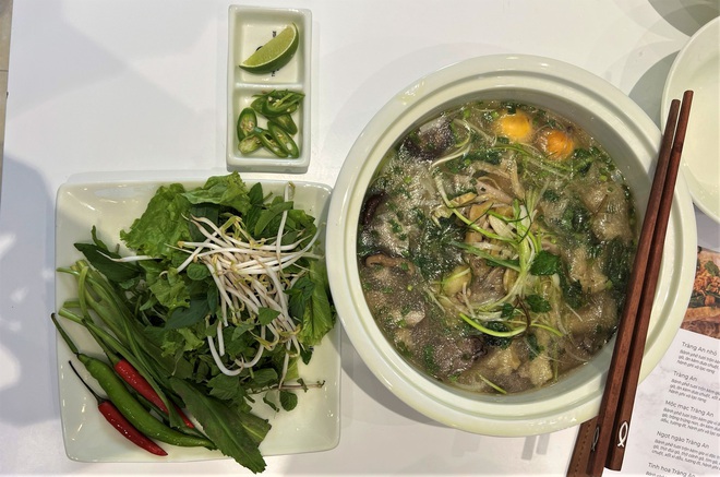 Thực hư 2 t&ocirc; phở gi&aacute; gần 600.000 đồng ở Đ&agrave; Nẵng - Ảnh 4.