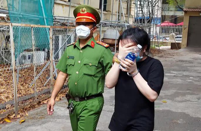 Lừa chị họ h&agrave;ng chục tỉ đồng c&uacute;ng giải hạn t&igrave;nh y&ecirc;u tan vỡ - Ảnh 1.