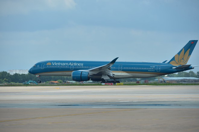 Vietnam Airlines tạm dừng khai thác đường bay đến Nga - Ảnh 1.