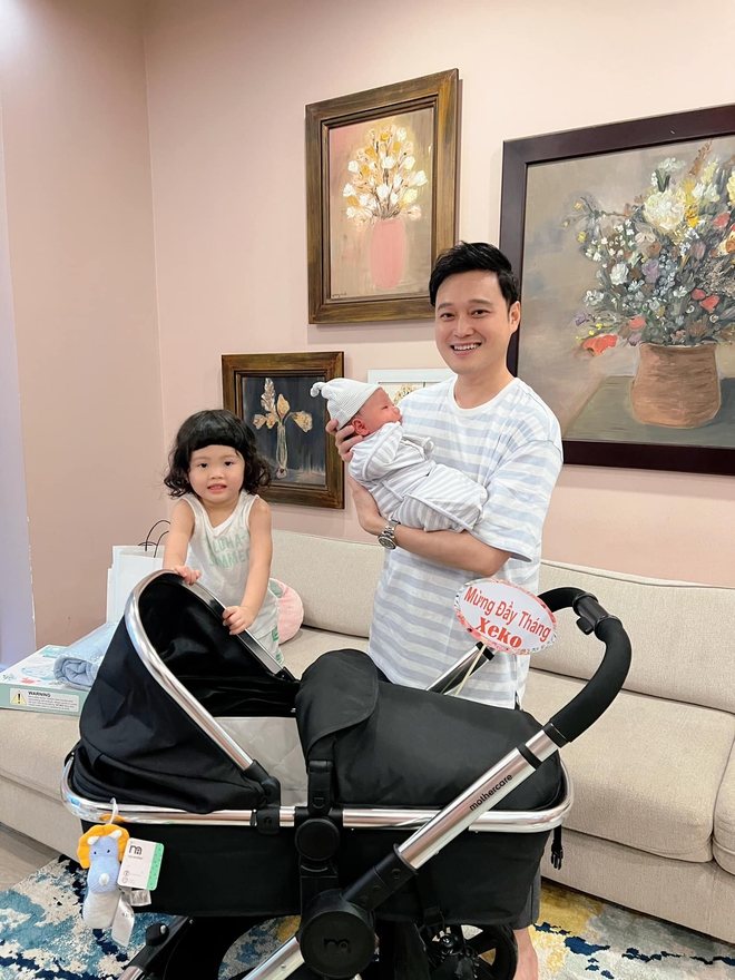 Quang Vinh tậu si&ecirc;u xe mừng sinh nhật con trai cưng, lộ lu&ocirc;n danh t&iacute;nh của nh&oacute;c tỳ vừa ch&agrave;o đời - Ảnh 3.