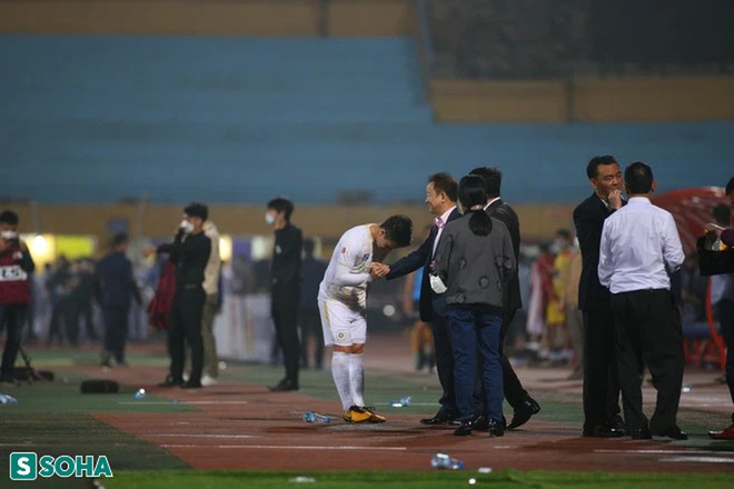 H&agrave; Nội FC tiết lộ cam kết t&igrave;nh cảm, chắp c&aacute;nh cho Quang Hải tỏa s&aacute;ng trời &Acirc;u - Ảnh 1.