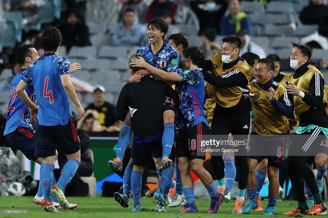 Nhật Bản thắng siêu nghẹt thở, chính thức đoạt vé World Cup, trao cơ hội cho ĐT Việt Nam - Ảnh 2.
