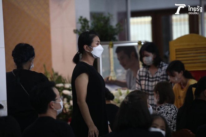 Lễ tưởng niệm nam diễn vi&ecirc;n đam mỹ 26 tuổi đột tử tại nh&agrave; ri&ecirc;ng: Bạn th&acirc;n kh&oacute;c nghẹn, mẹ ruột suy sụp v&igrave; tin sốc - Ảnh 3.