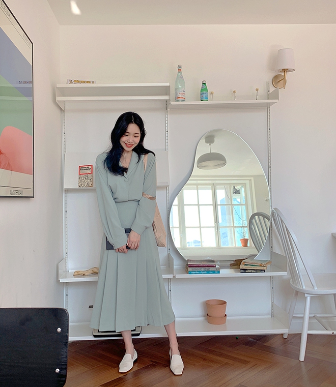 Một kiểu ch&acirc;n v&aacute;y đang so&aacute;n ng&ocirc;i ch&acirc;n v&aacute;y xếp ly nhỏ, khiến chị em ph&aacute;t m&ecirc; v&igrave; qu&aacute; sang trọng tinh tế - Ảnh 5.