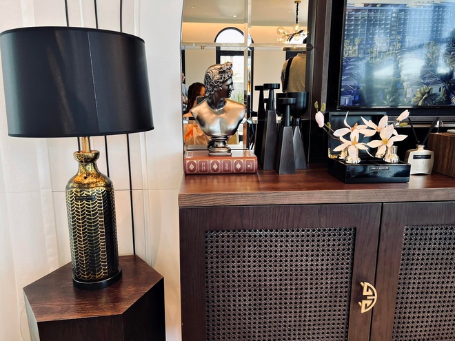 Ở ẩn đã lâu, Hằng Túi gây choáng khi bán nhà 123m2 mặt tiền Phố Huế, chốt thêm 5 căn biệt thự biển Hội An giá cả trăm tỷ đồng - Ảnh 17.
