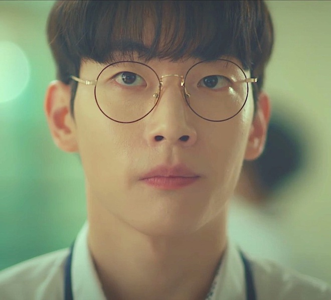 Đổ đứ đừ với d&agrave;n cast teen của To&agrave; &Aacute;n Vị Th&agrave;nh Ni&ecirc;n: Sốc nhất l&agrave; g&aacute;i xinh cạo đầu giả trai, to&agrave;n t&acirc;n binh nhưng diễn xuất qu&aacute; xịn - Ảnh 9.