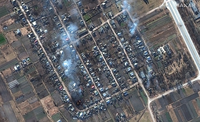 CNN: Ảnh vệ tinh hậu quả đợt công kích của Nga ở Kyiv - Hiện tượng đáng sợ sau ngày 28/2 - Ảnh 1.