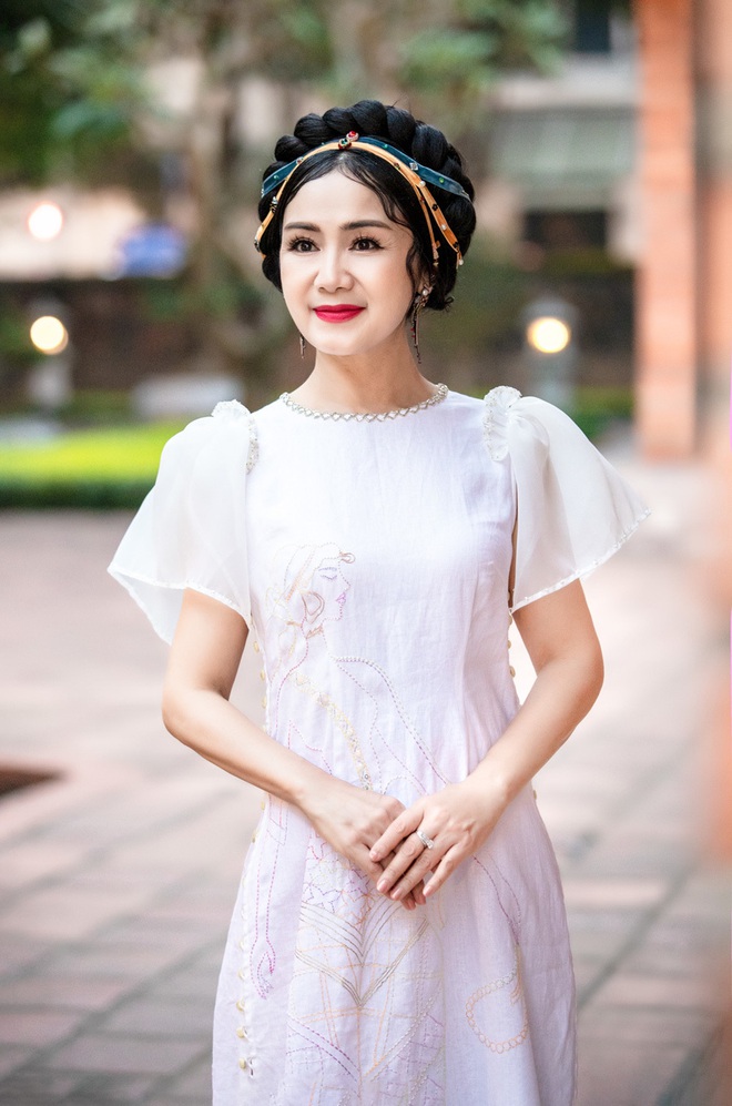 Đại mỹ nhân phim Việt khiến chim sa, cá lặn, triệu người ngẩn ngơ giờ ra sao? - Ảnh 12.