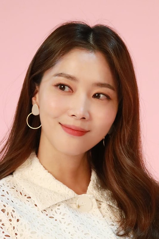 Công bố khách mời quyền lực dự siêu đám cưới Hyun Bin và Son Ye Jin: Yoona, Jung Hae In chưa hot bằng dàn tình màn ảnh của chú rể! - Ảnh 4. Công bố khách mời quyền lực dự siêu đám cưới Hyun Bin và Son Ye Jin: Yoona, Jung Hae In chưa hot bằng dàn tình màn ảnh của chú rể! - Ảnh 4.