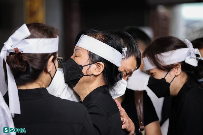 Lễ viếng Ph&oacute; chủ tịch thường trực UBND TP.HCM L&ecirc; H&ograve;a B&igrave;nh - Ảnh 20.