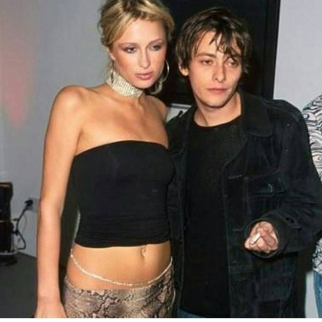 Mỹ nam đẹp hơn Leonardo DiCaprio xuống sắc trầm trọng v&igrave; b&ecirc; bối: 15 tuổi đ&ograve;i kết h&ocirc;n với gia sư, nghiện ngập b&ecirc; tha lại c&ograve;n bạo h&agrave;nh bạn g&aacute;i - Ảnh 10.