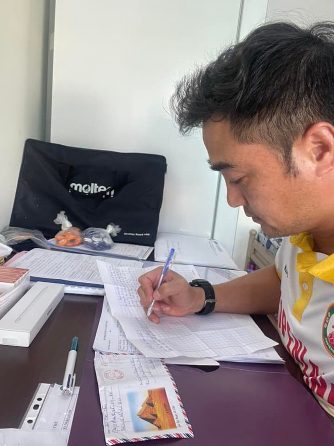 Vừa chốt kèo Filip Nguyễn, người trong cuộc lập tức có động thái bất ngờ với NHM - Ảnh 1.
