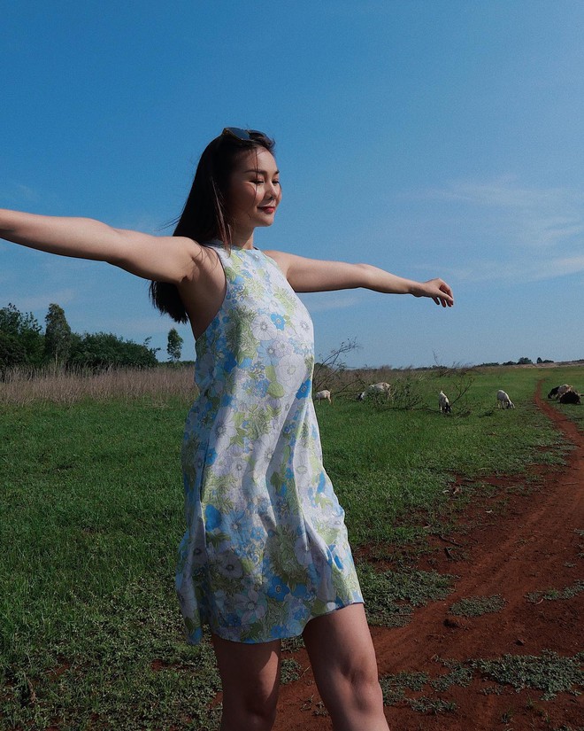 5 mẫu váy mùa hè này chính là tuyệt chiêu hack tuổi của hội mỹ nhân Việt 30+ - Ảnh 15.