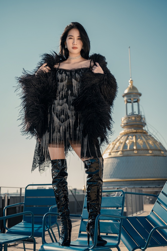 Á hậu học giỏi nhất Vbiz thả dáng sang - xịn - mịn chuẩn fashionista tại Paris, visual ra sao mà dân tình rần rần? - Ảnh 7.