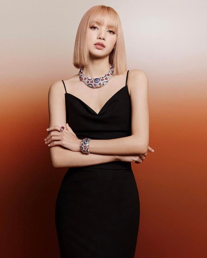 Lisa Edit Pro là công cụ tuyệt vời giúp bạn biến những bức ảnh xấu xí trở nên cuốn hút hơn. Nó từng được sử dụng để chỉnh sửa không chỉ cho các nhiếp ảnh gia chuyên nghiệp mà cả các tín đồ yêu thích chụp ảnh. Bạn sẽ bị cuốn hút bởi các tính năng tuyệt vời và nhanh chóng tạo ra những bức ảnh cực chất như thần tượng.