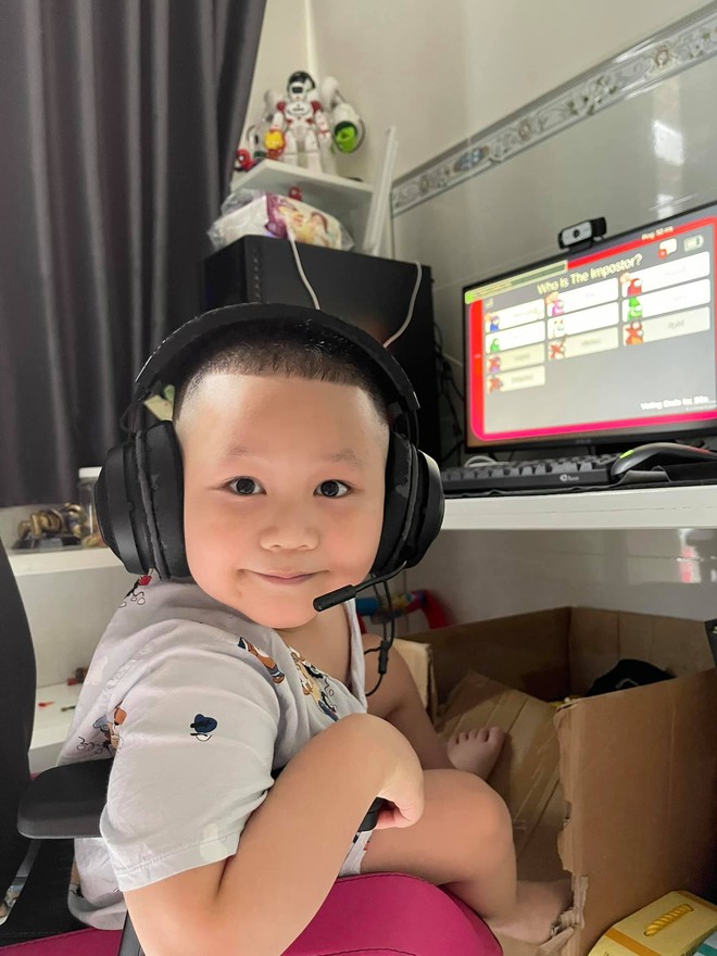 Dàn “quý tử” của hội streamer thay nhau debut, dân tình ngỡ ngàng trước khả năng chơi game “đỉnh của chóp” cùng loạt khoảnh khắc dở khóc dở cười - Ảnh 5.