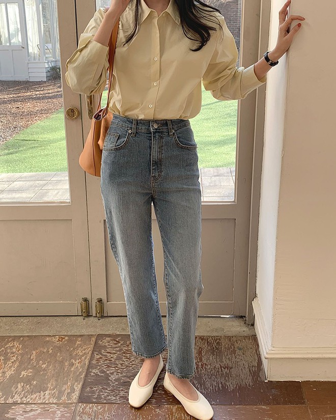 4 tips mặc quần jeans đến c&ocirc;ng sở chuẩn thanh lịch, tr&ocirc;ng kh&ocirc;ng như đang đi dạo phố - Ảnh 13.