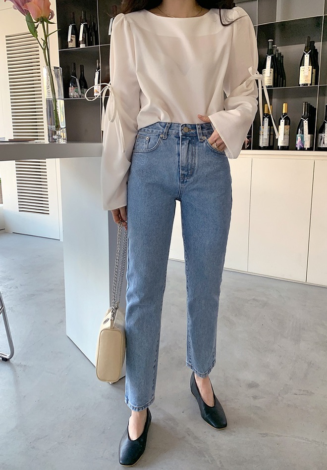 4 tips mặc quần jeans đến c&ocirc;ng sở chuẩn thanh lịch, tr&ocirc;ng kh&ocirc;ng như đang đi dạo phố - Ảnh 14.