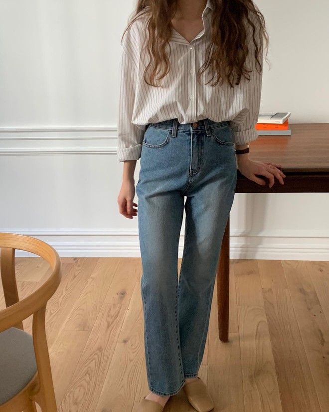 4 tips mặc quần jeans đến c&ocirc;ng sở chuẩn thanh lịch, tr&ocirc;ng kh&ocirc;ng như đang đi dạo phố - Ảnh 4.
