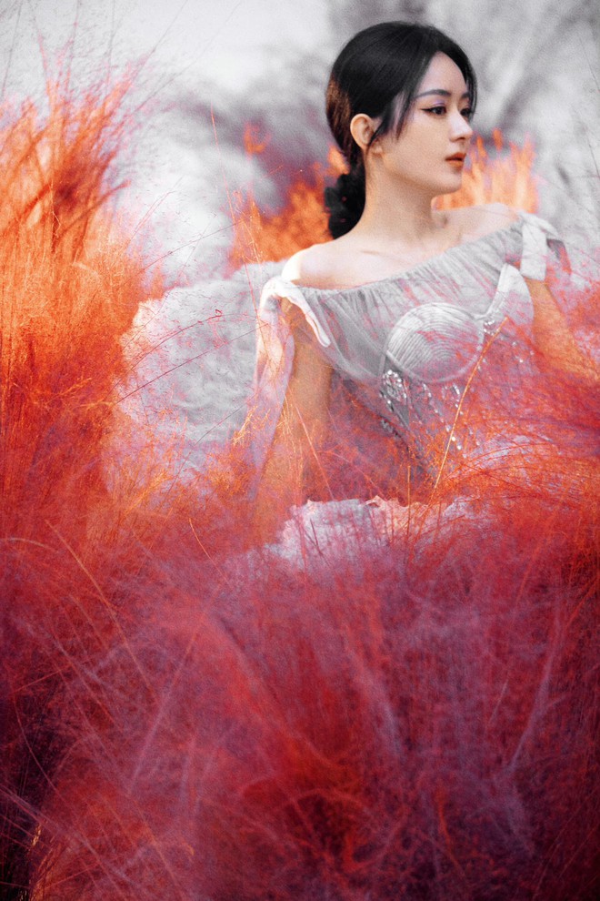 Xin quỳ tạp trước nhan sắc thi&ecirc;n ti&ecirc;n của Triệu Lệ Dĩnh: Ảnh A-cut tựa nữ thần, k&eacute;o đến B-cut đẹp c&acirc;m n&iacute;n kh&ocirc;ng n&oacute;i được lời n&agrave;o - Ảnh 4.