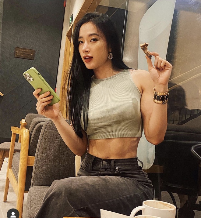 Angela Phương Trinh cởi &aacute;o khoe body săn chắc, netizen h&uacute; hồn v&igrave; điểm n&agrave;y? - Ảnh 7.