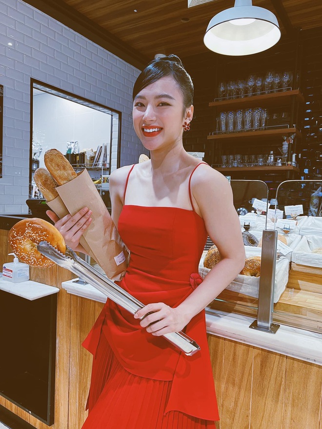 Angela Phương Trinh cởi &aacute;o khoe body săn chắc, netizen h&uacute; hồn v&igrave; điểm n&agrave;y? - Ảnh 10.