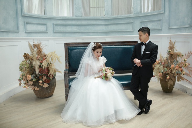Đám cưới cặp đôi cô dâu chú rể cao 1m30 ở Thái Bình: Yêu qua mạng rồi nên duyên vợ chồng - Ảnh 1.