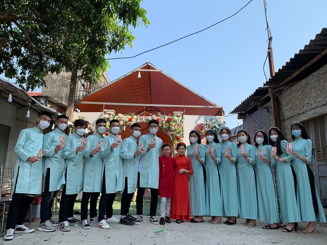 Đám cưới cặp đôi cô dâu chú rể cao 1m30 ở Thái Bình: Yêu qua mạng rồi nên duyên vợ chồng - Ảnh 6.