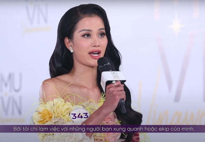 Clip: Giữa dàn mỹ nhân Miss Universe bắn tiếng Anh như nuốt mic, Hương Ly bị Hà Anh chê nói “kém sang” - Ảnh 6.