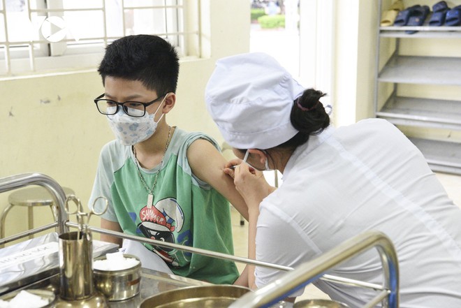 Ng&agrave;y 20/4, H&agrave; Nội c&oacute; 1.012 ca mắc COVID-19 - Ảnh 1.