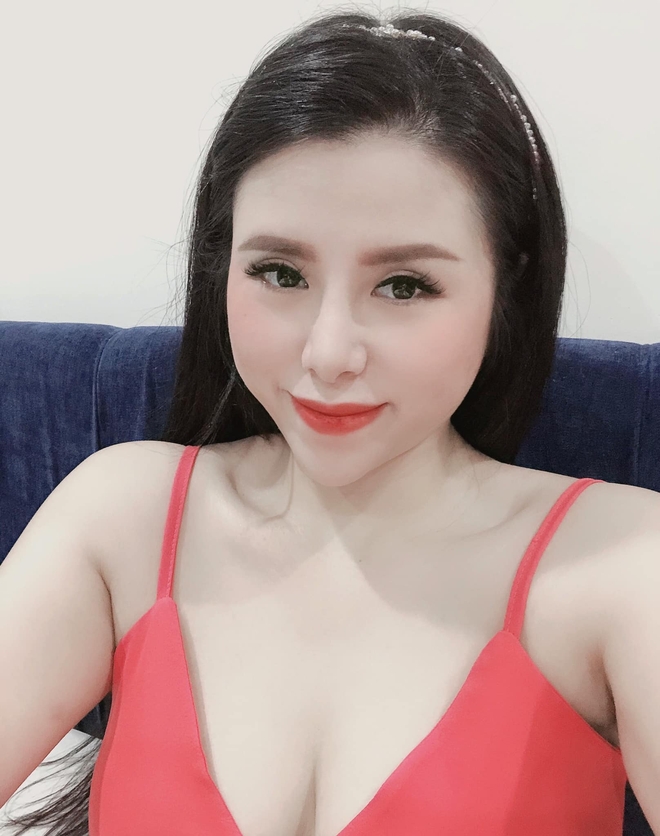 Bắt hotgirl chuyên livestream bán loại nước ma túy lần đầu xuất hiện tại Đà Nẵng - Ảnh 2.