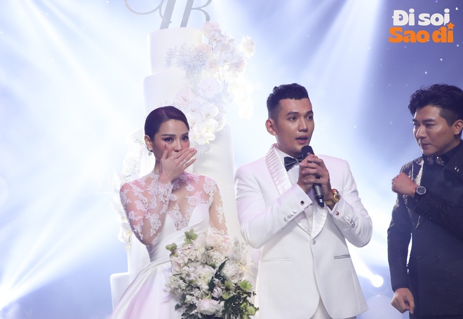 Hot: Phương Trinh Jolie lần đầu c&ocirc;ng khai con g&aacute;i 9 tuổi trong đ&aacute;m cưới - Ảnh 9.