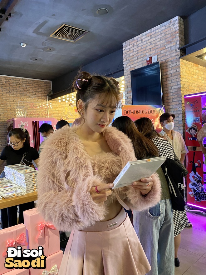 L&ecirc; Bống phản ứng thế n&agrave;o khi bị ch&ecirc; đăng nhiều ảnh sexy th&igrave; khỏi đi thi Hoa hậu? - Ảnh 1.