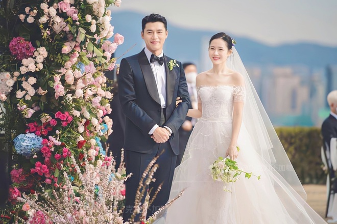 Bất ngờ l&yacute; do Hyun Bin v&agrave; Son Ye Jin quyết định r&uacute;t ngắn tuần trăng mật, về nước v&agrave;o h&ocirc;m nay - Ảnh 2.
