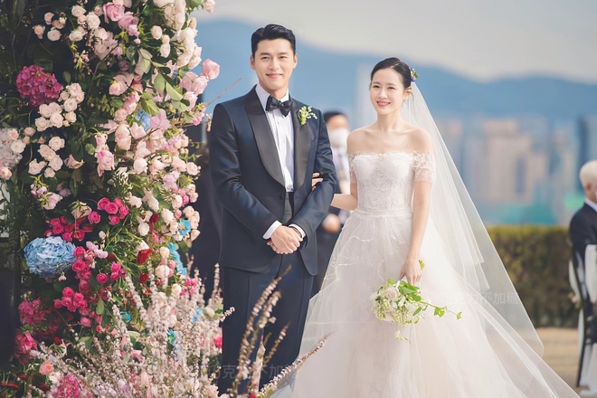 Bất ngờ lý do Hyun Bin và Son Ye Jin quyết định rút ngắn tuần trăng mật, về nước vào hôm nay - Ảnh 2.