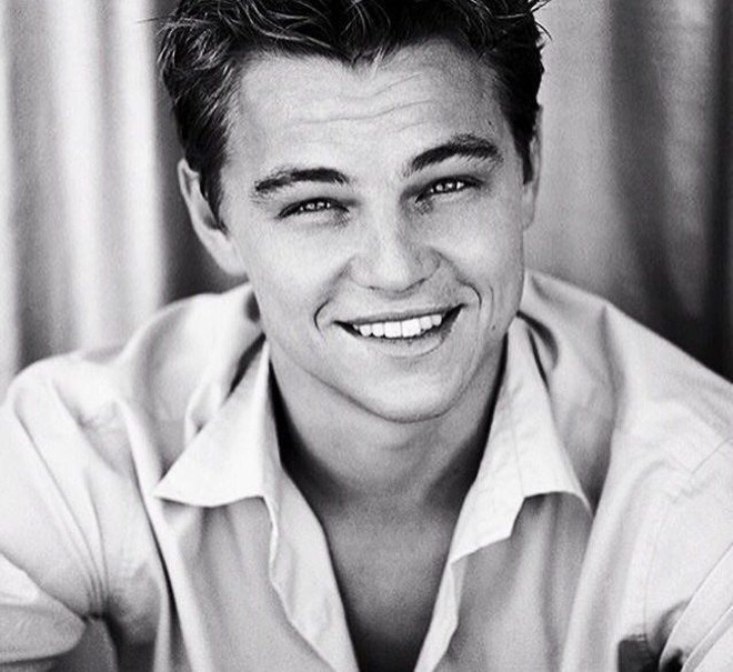 Nhớ cái thời Leonardo DiCaprio và Brad Pitt là báu vật nhan sắc, nhưng đẹp trai đến mấy cũng phải lép vế vì Johnny Depp - Ảnh 9.