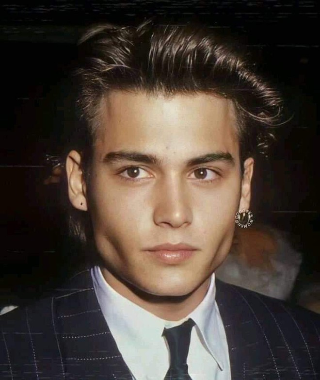 Nhớ cái thời Leonardo DiCaprio và Brad Pitt là báu vật nhan sắc, nhưng đẹp trai đến mấy cũng phải lép vế vì Johnny Depp - Ảnh 10.