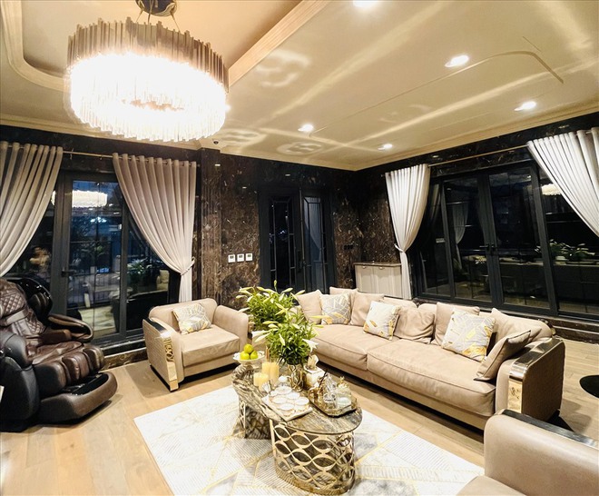 Biệt thự ven hồ xa hoa gần 60 tỷ của diễn viên Lã Thanh Huyền - Ảnh 5.