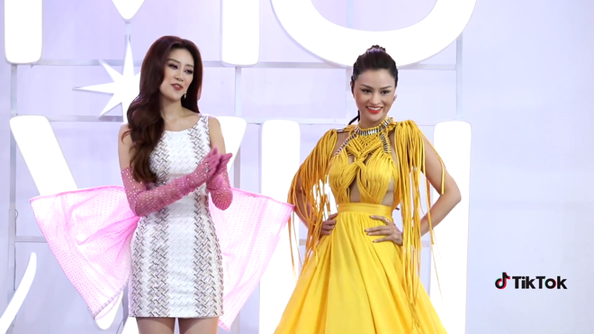 Vũ Thu Phương thị phạm catwalk tại Hoa Hậu Ho&agrave;n Vũ, m&agrave;n reaction của d&agrave;n th&iacute; sinh g&acirc;y ch&uacute; &yacute; - Ảnh 5.