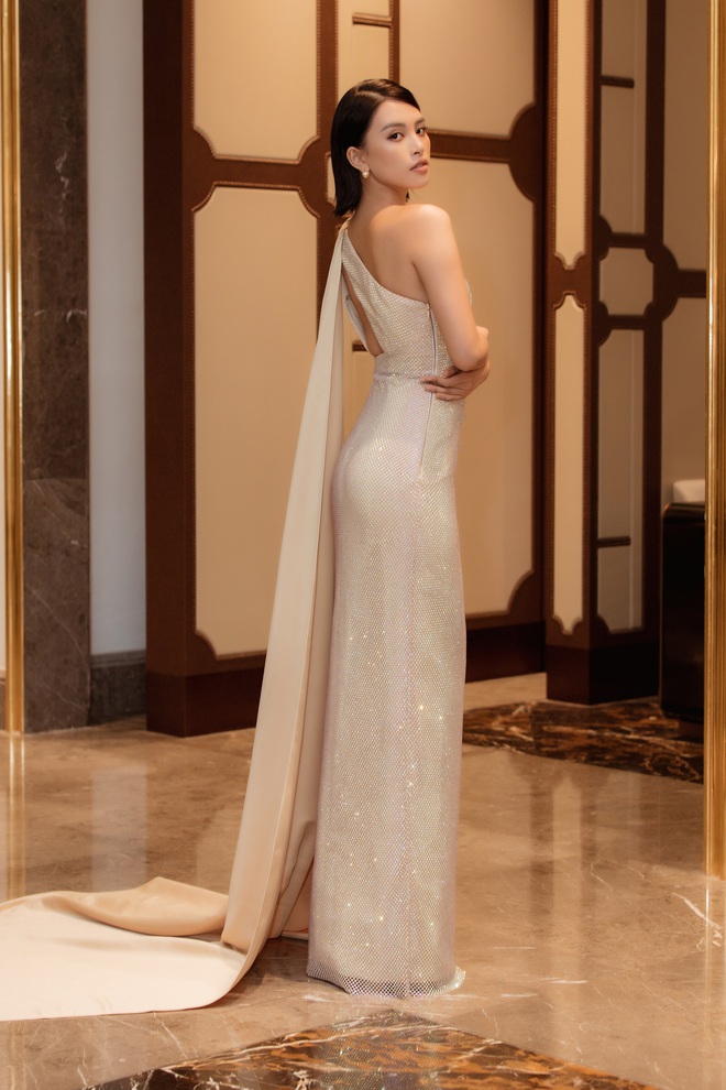 Sự kiện đầu tiên của Miss World Việt 2022: Tiểu Vy - Lương Thuỳ Linh thần thái kiêu sa, Nam Em nổi bần bật giữa dàn thí sinh mạnh - Ảnh 4.