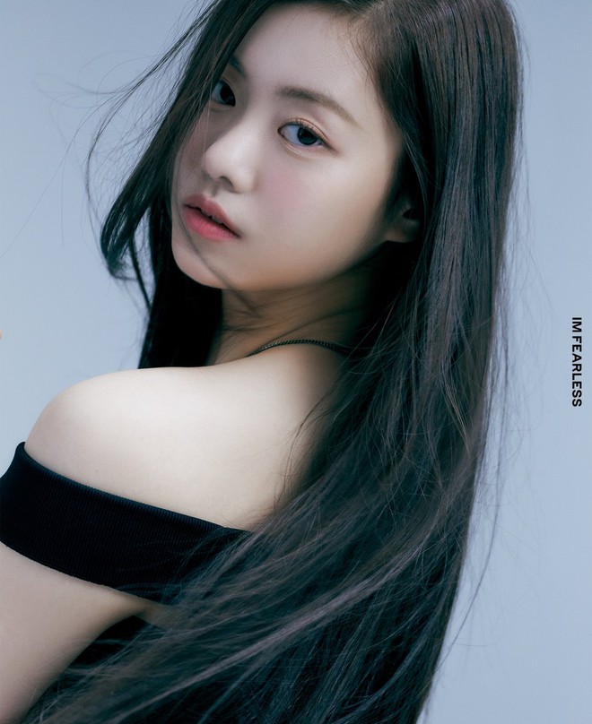 Nữ idol bị tố bạo lực học đường của nh&oacute;m đ&agrave;n em BTS: Visual ng&agrave;y c&agrave;ng l&ecirc;n hương đến mức vướng nghi vấn dao k&eacute;o - Ảnh 12.