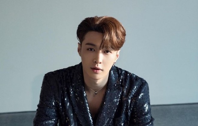 Lay (EXO) thông báo rời SM: Chú bồ câu cuối cùng đã bay đi! - Ảnh 1.