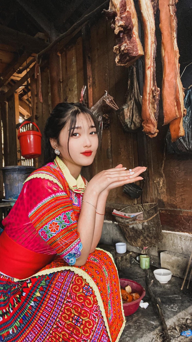 Xuất hiện trong đoạn phim về du lịch T&acirc;y Bắc, thiếu nữ HM&ocirc;ng bỗng th&agrave;nh hiện tượng - Ảnh 4.