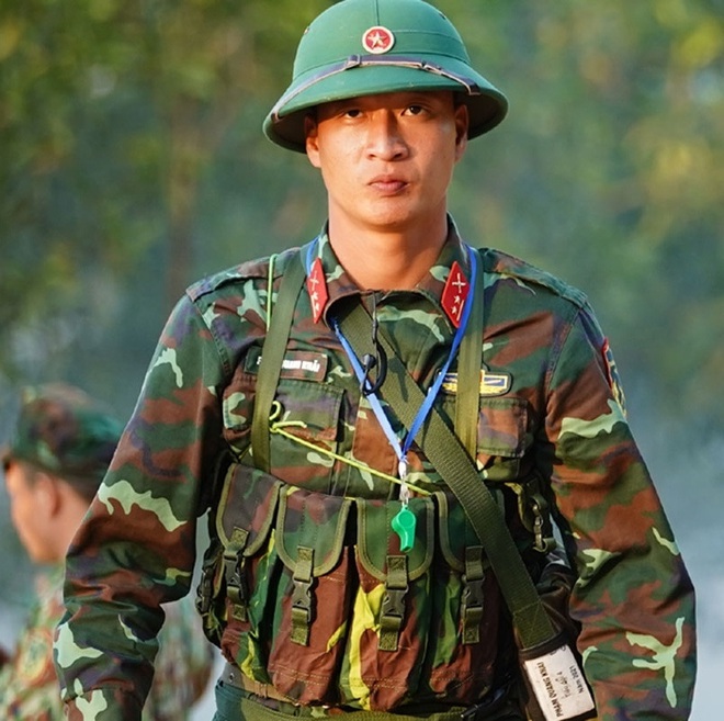 Đ&atilde; t&igrave;m thấy hot boy qu&acirc;n đội mới tại Sao Nhập Ngũ, liệu c&oacute; g&acirc;y thương nhớ như Mũi trưởng Long? - Ảnh 1.