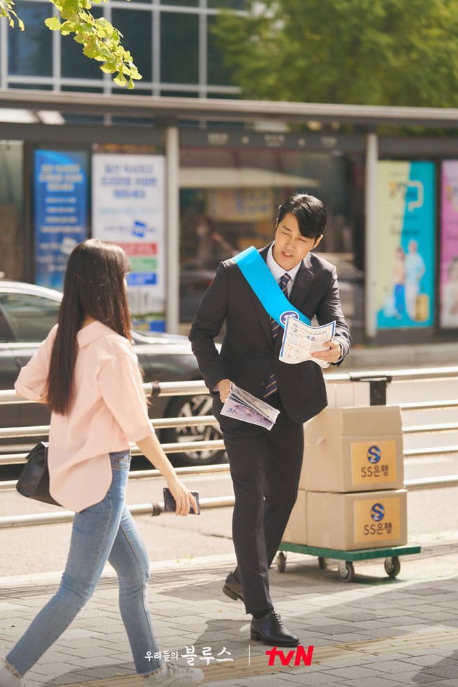 Bom tấn Our Blues mở màn cưng xỉu: Chết mê visual cô hồ ly Han Ji Min, nhưng sao chưa gì đã nghe mùi ngoại tình thế này? - Ảnh 3.