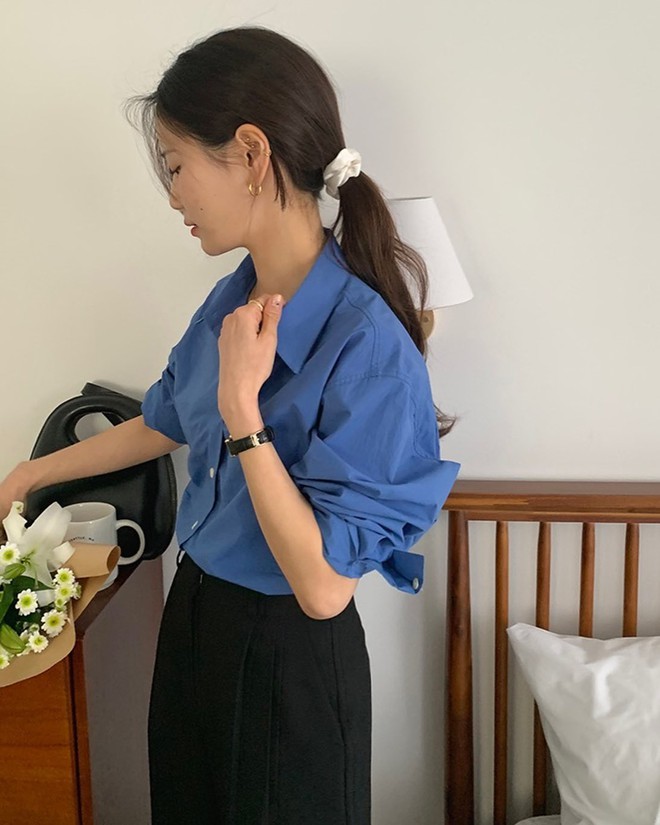 Mặc &aacute;o sơ mi th&igrave; để t&oacute;c g&igrave;? Đ&acirc;y l&agrave; 4 c&aacute;ch buộc t&oacute;c gi&uacute;p bạn c&agrave;ng xinh đẹp ho&agrave;n hảo - Ảnh 6.