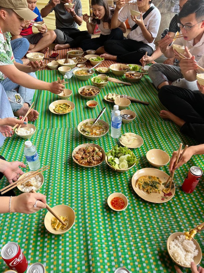 Vụ farmstay t&iacute;nh gi&aacute; &ldquo;tr&ecirc;n trời&rdquo;: Bất ngờ về b&aacute;o c&aacute;o của huyện An L&atilde;o - Ảnh 3.