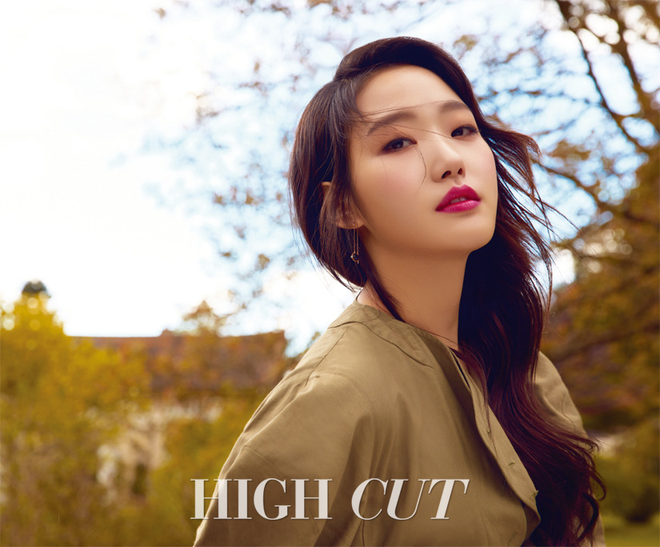 Không phải nữ thần Park Min Young hay Suzy, mỹ nhân lệch chuẩn này mới là người phụ nữ đặc biệt nhất của Lee Min Ho - Ảnh 2.