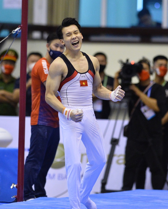 Dàn hot boy Thể dục dụng cụ mang huy chương vàng SEA Games 31 về cho Việt Nam - Ảnh 9.